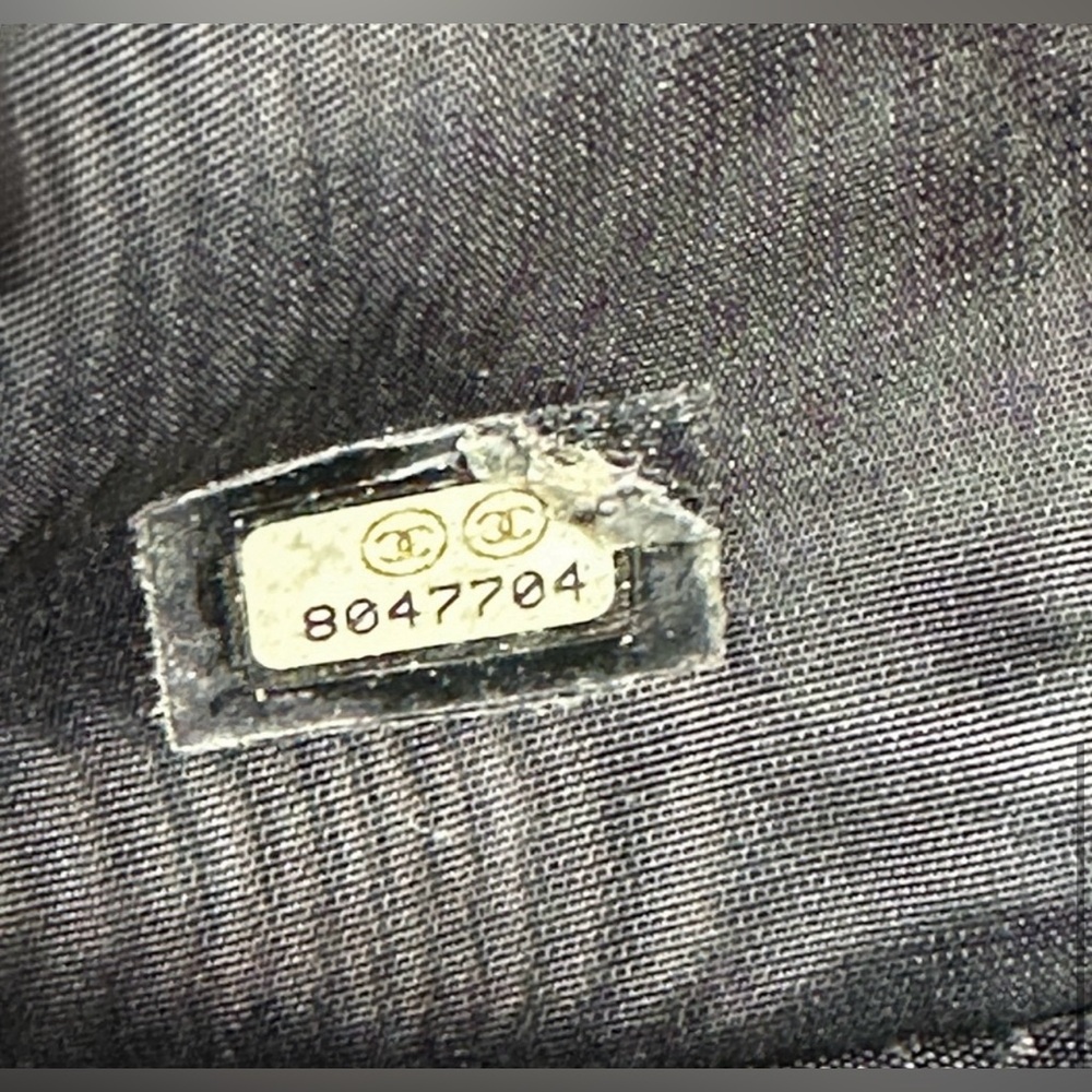 Chanel Leather Chocolate Bar Black Quilted Tri-Fold Wallet - GUC - Picture 10 of 11